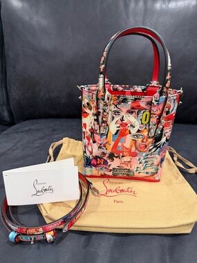 Christian Louboutin acabará N/S Mini Patent Multicolor Tote with Strap